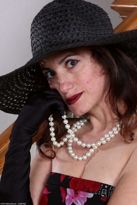 Milf Granny Pics